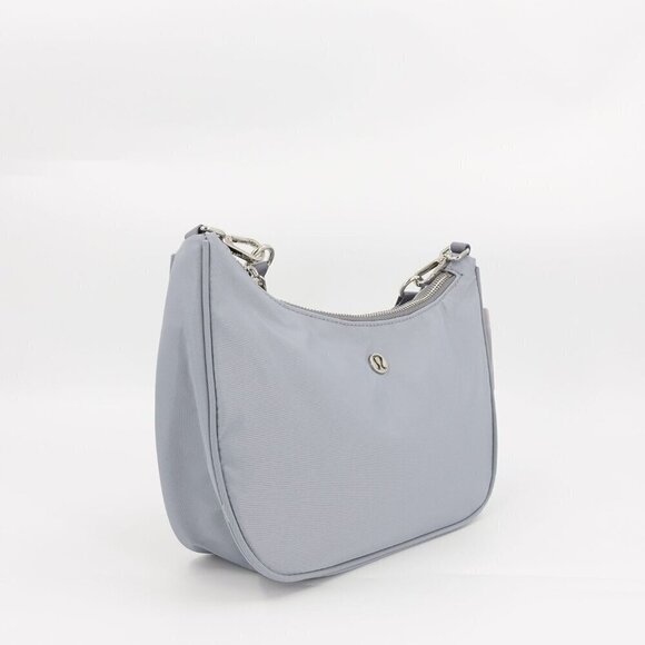 Lululemon Mini Shoulder Bag 4L Silver Droplet OS - Picture 5 of 13